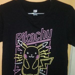 Uniglo-UTGP Women's Large Pikachu T-shirt